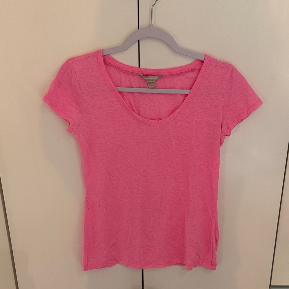 Banana Republic Pink Scoop Neck Tee Size S